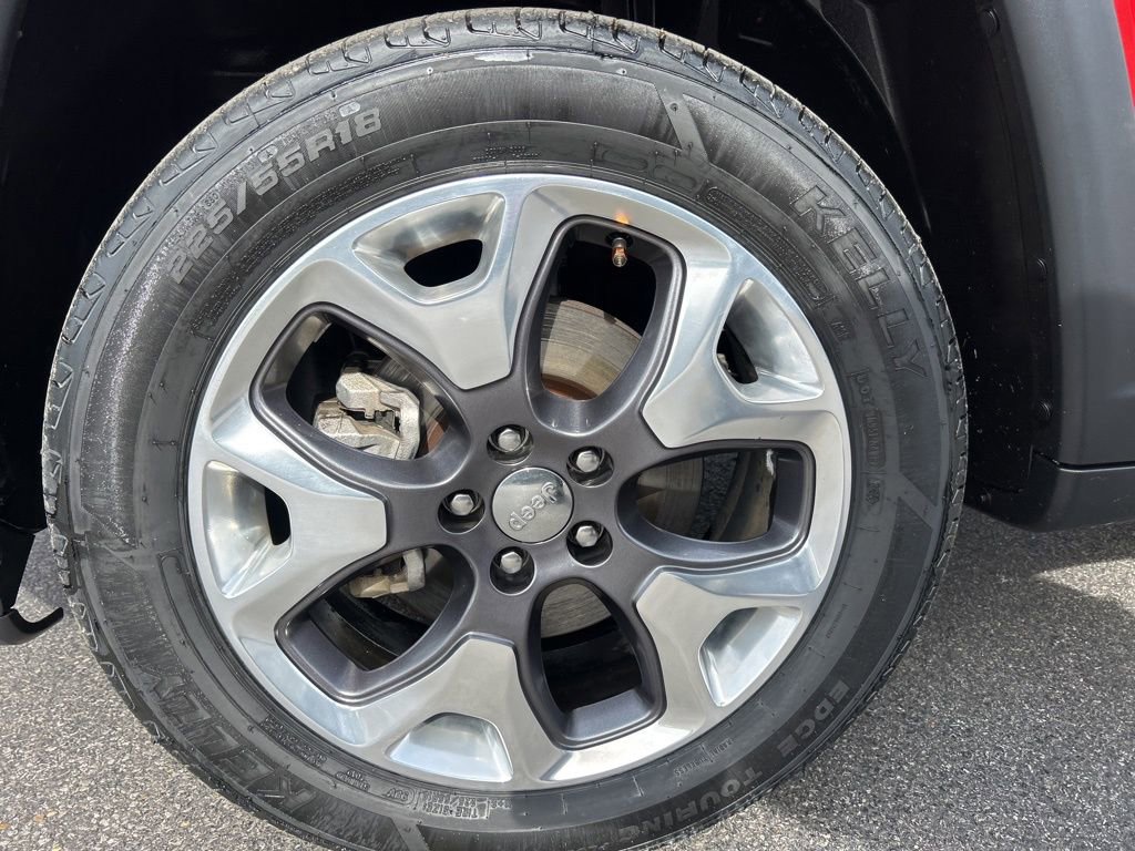 Used 2020 Jeep Compass Limited w/ Advanced Safety Group image 39