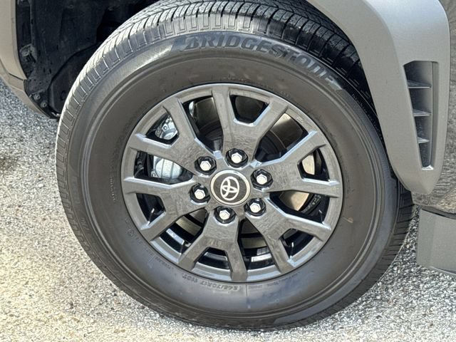 Used 2025 Toyota 4Runner SR5 RWD image 10