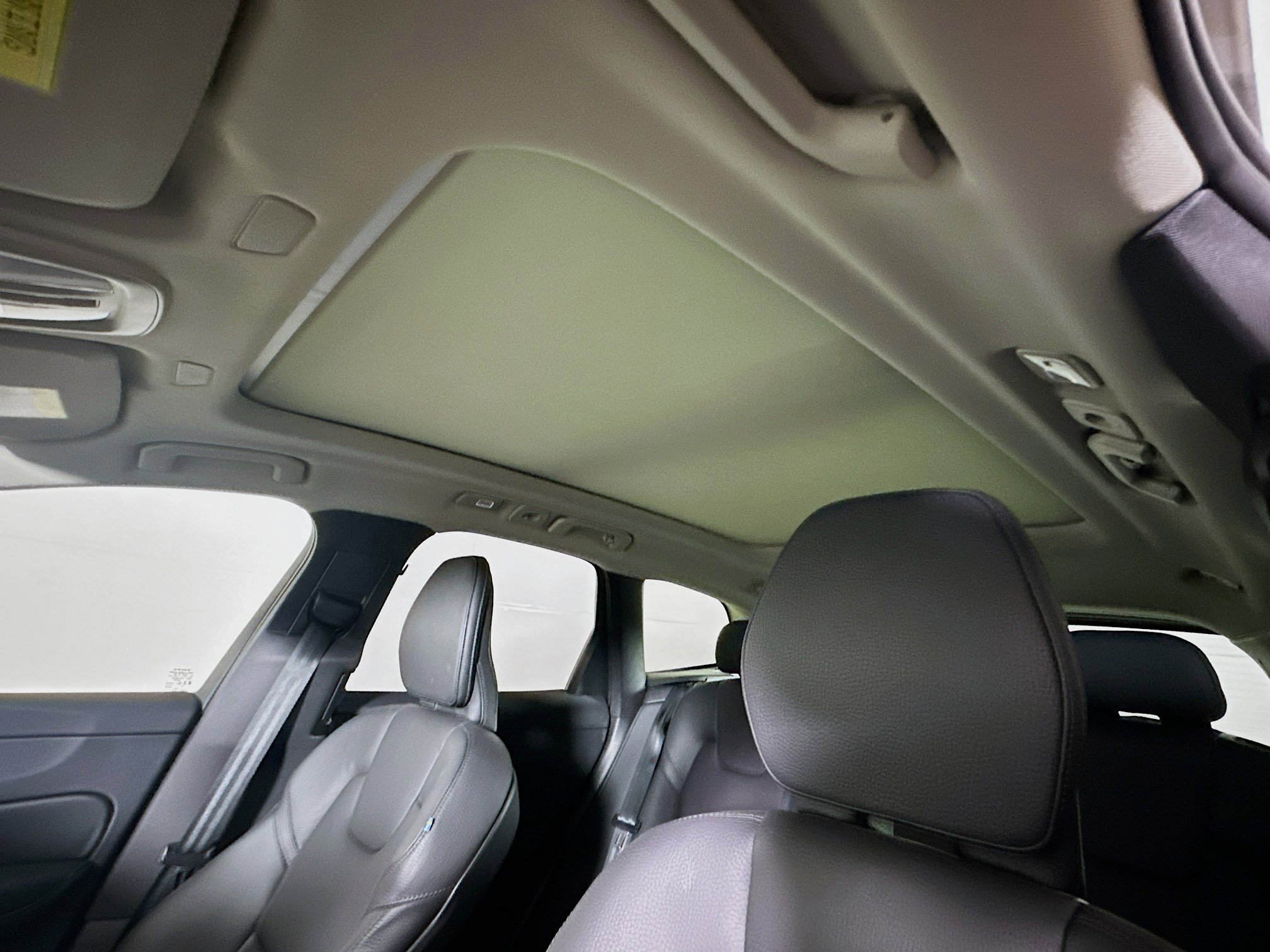 Used 2025 Volvo XC60 B5 Plus image 26