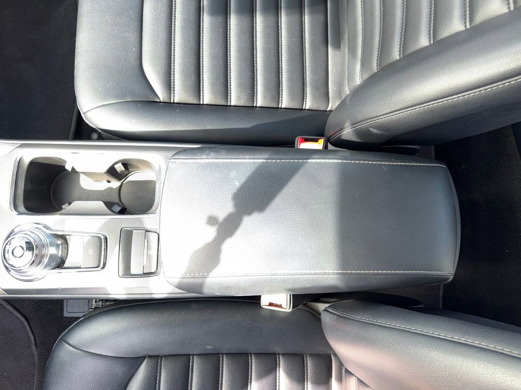 Used 2019 Ford Fusion SEL image 26