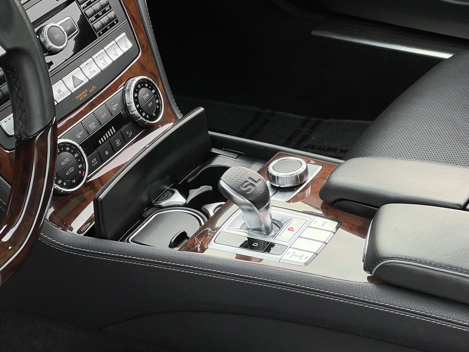 Used 2014 Mercedes-Benz SL 550 image 24