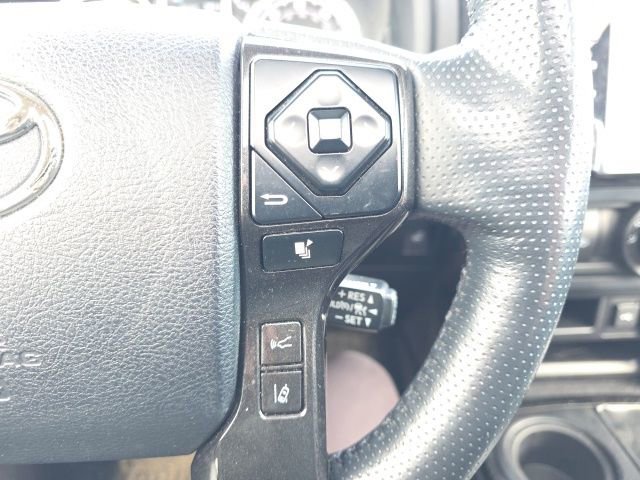 Used 2024 Toyota 4Runner TRD Off-Road Premium image 17