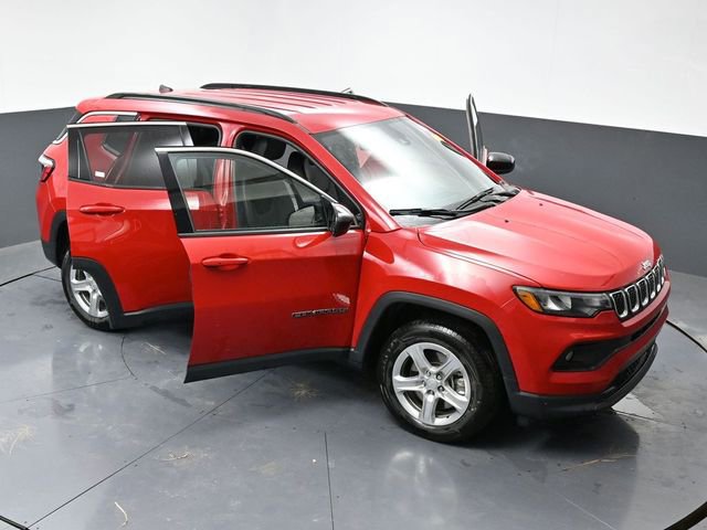 Used 2024 Jeep Compass Latitude image 64
