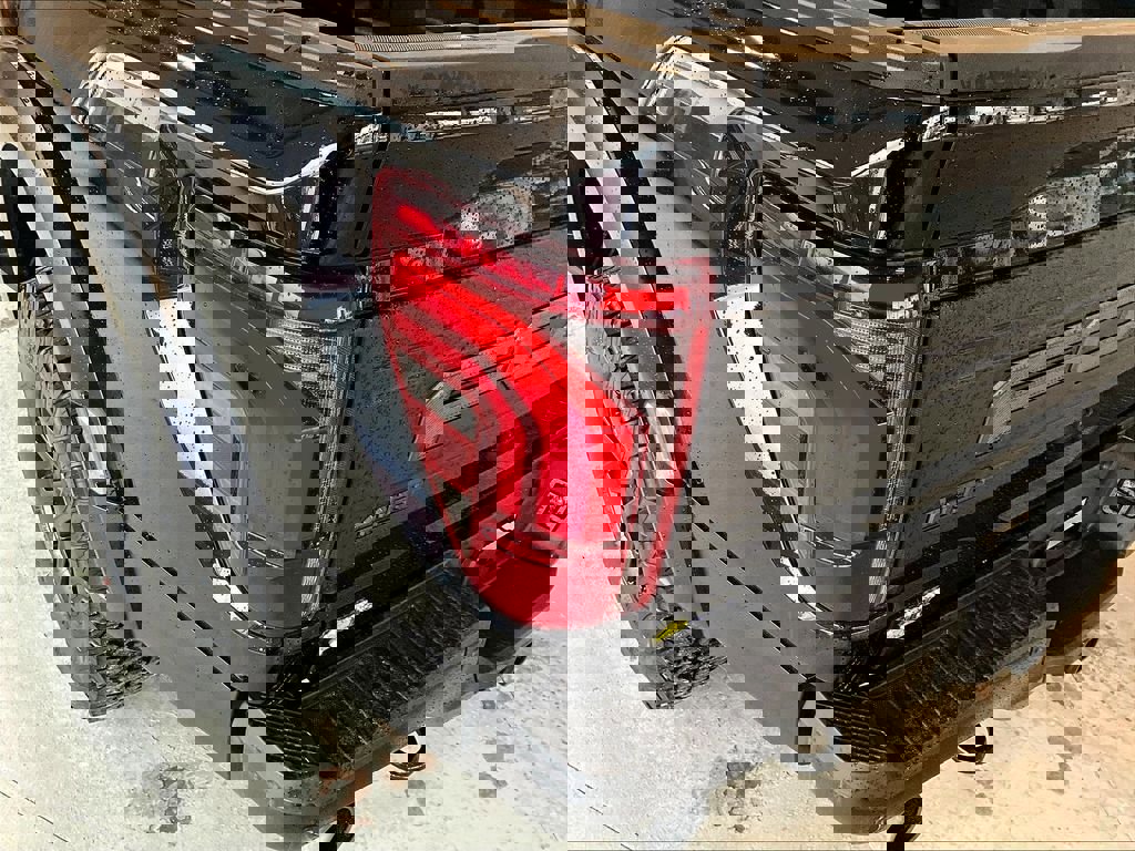 Used 2025 Ford F150 Raptor image 33