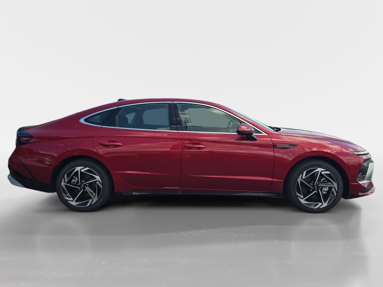 New 2026 Hyundai Sonata SEL FWD image 2