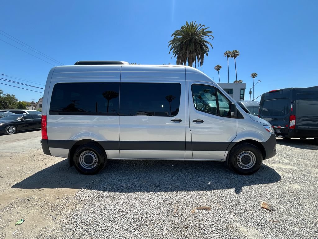 Used 2024 Mercedes-Benz Sprinter 2500 image 4