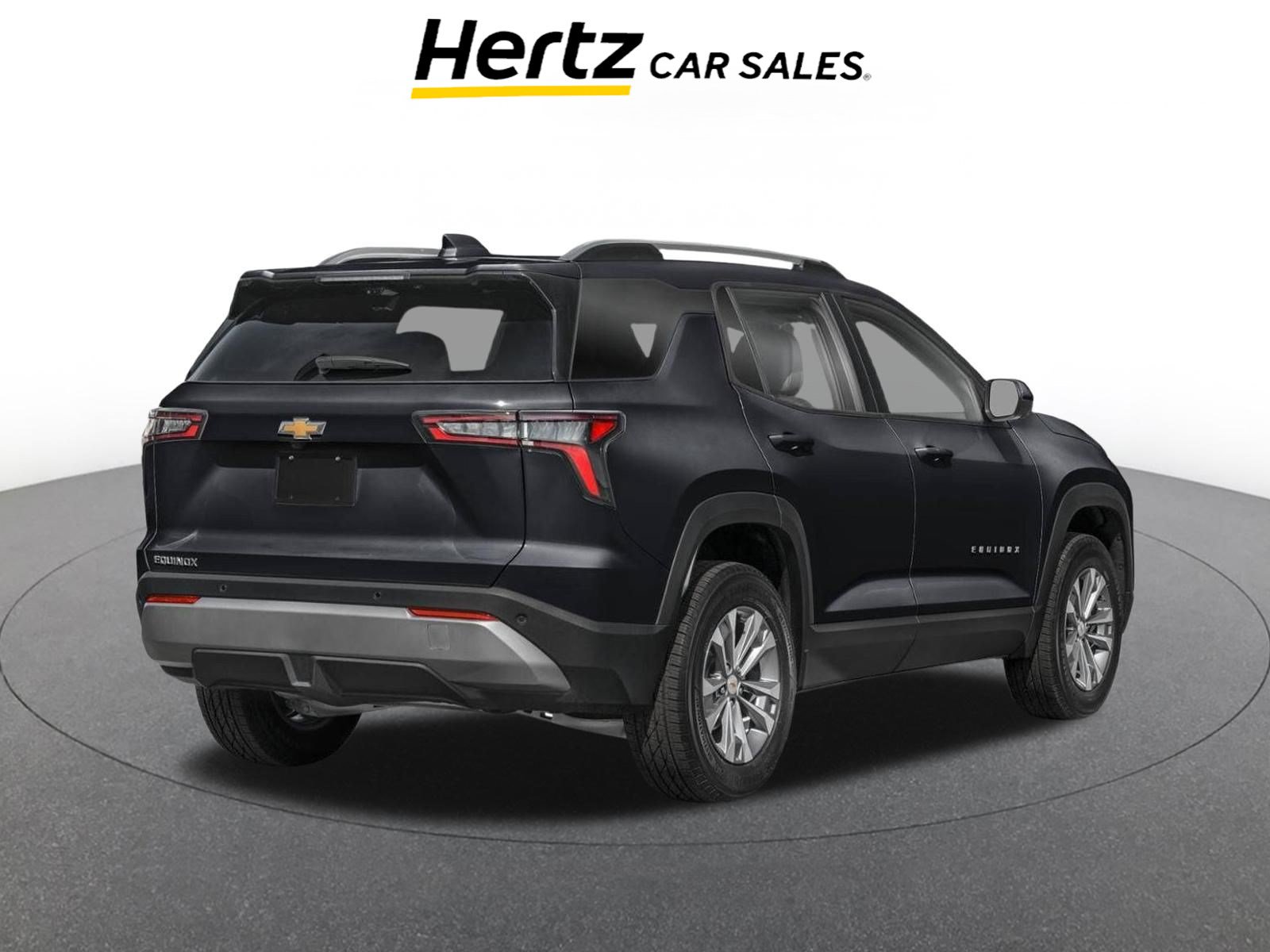 Used 2025 Chevrolet Equinox LT FWD image 2