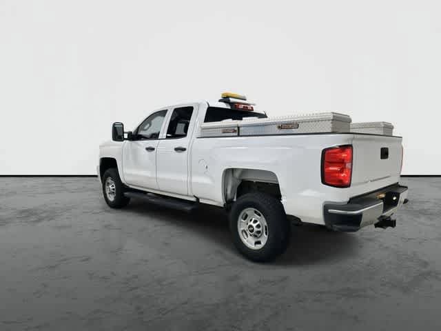 Used 2018 Chevrolet Silverado 2500 W/T AWD/4WD image 9