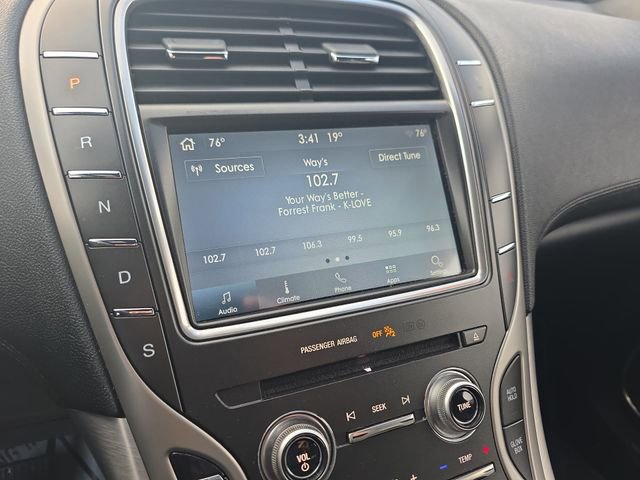 Used 2019 Lincoln Nautilus Premier AWD/4WD image 16