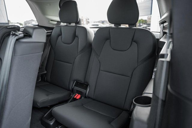 New 2026 Volvo XC90 B6 Plus w/ Protection Package Premier image 34