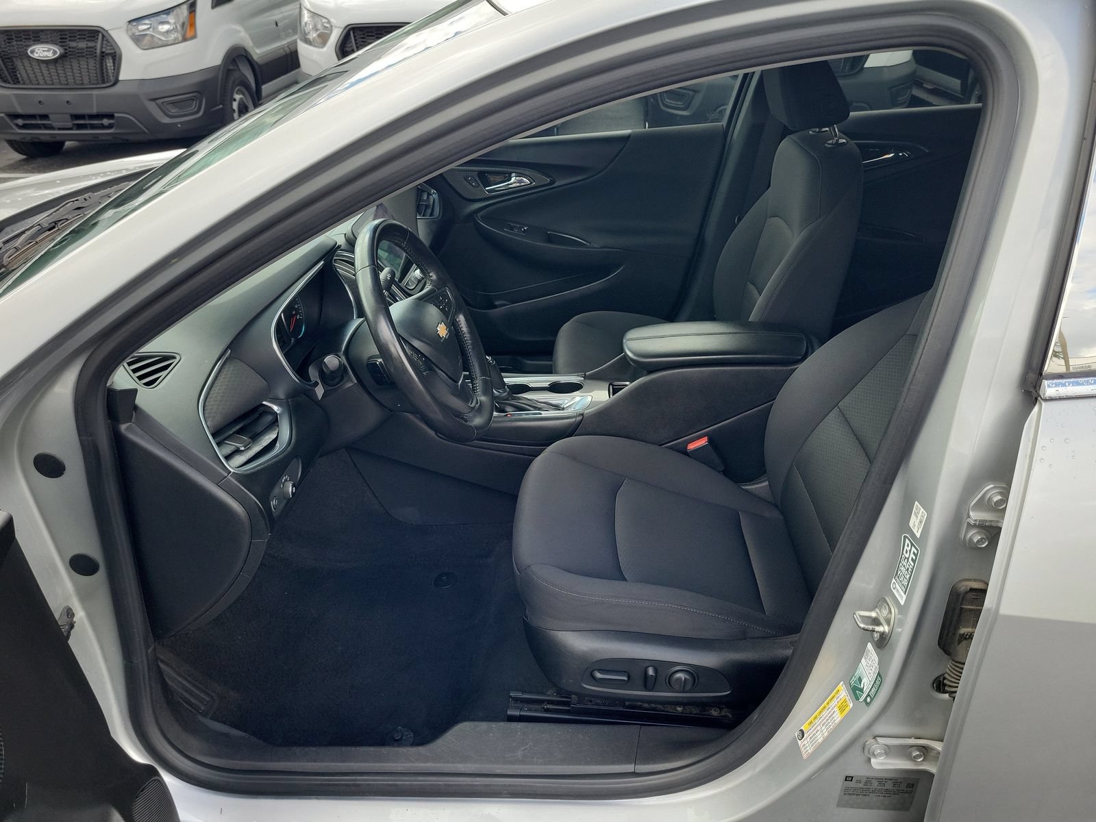 Used 2017 Chevrolet Malibu LT w/ Driver Confidence Package FWD image 17