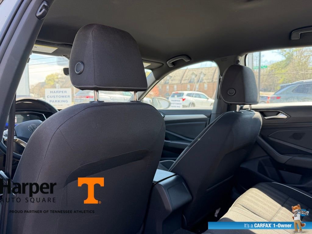 Used 2023 Volkswagen Jetta Sport image 11