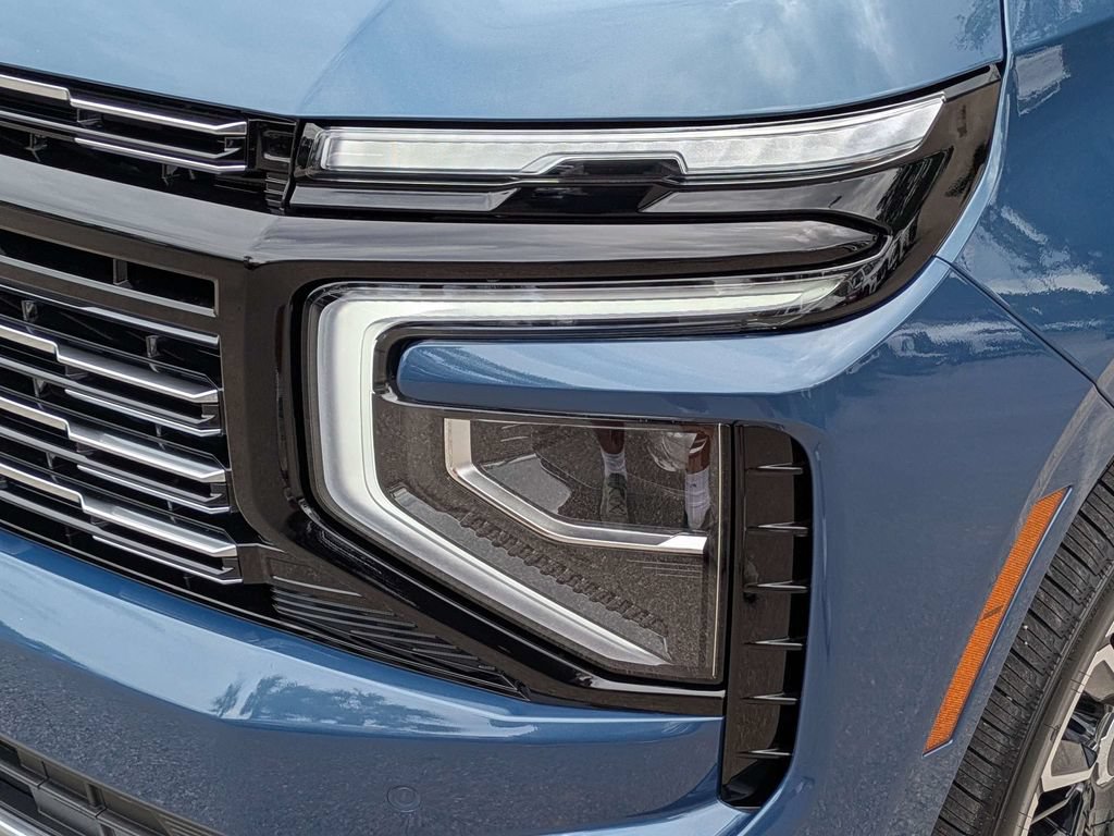 New 2026 Chevrolet Suburban High Country AWD/4WD image 12