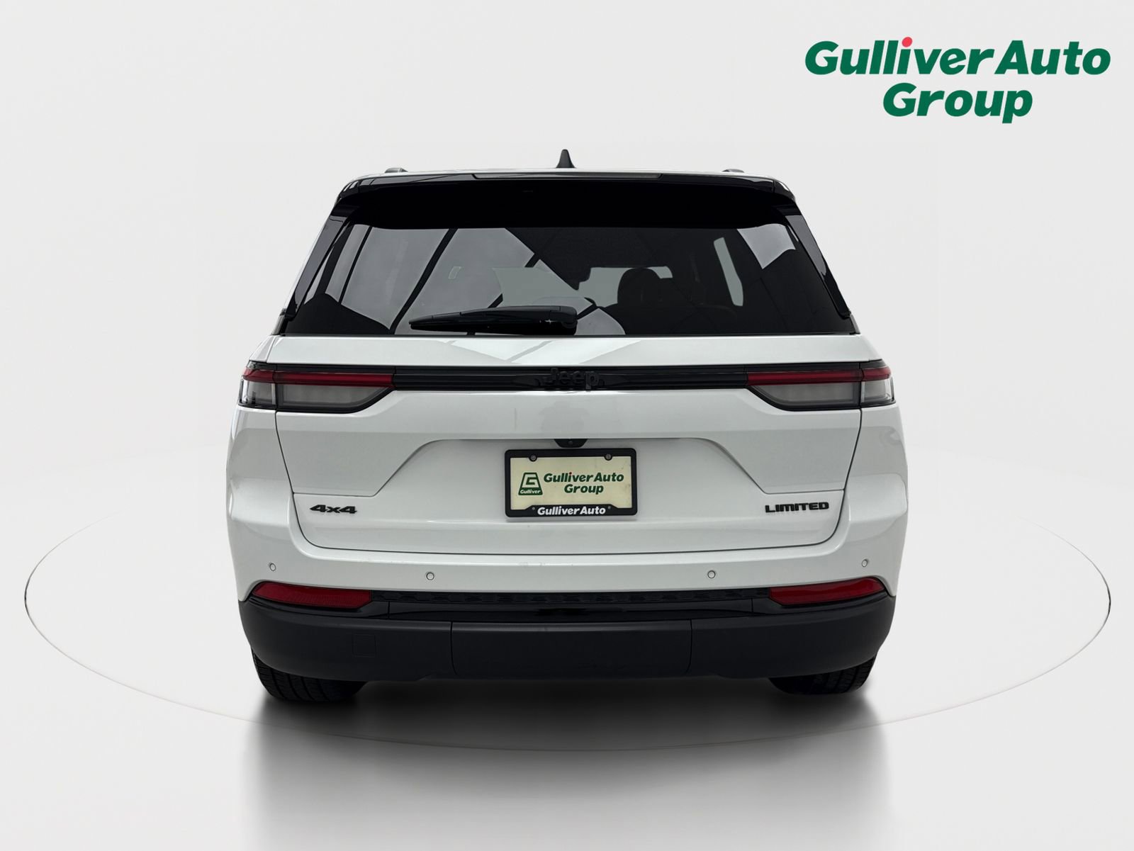 Used 2025 Jeep Grand Cherokee Limited w/ Black Appearance Package image 7