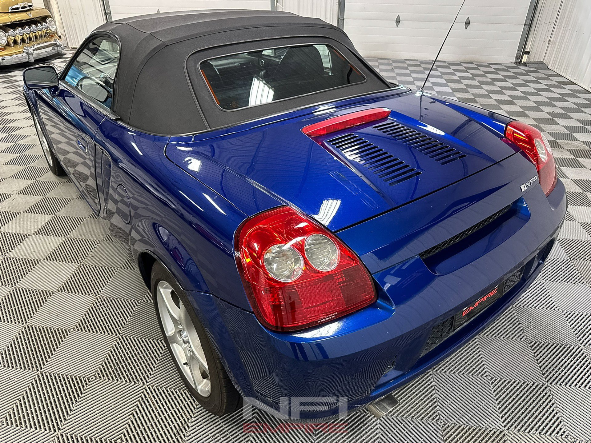 Used 2003 Toyota MR2 image 19