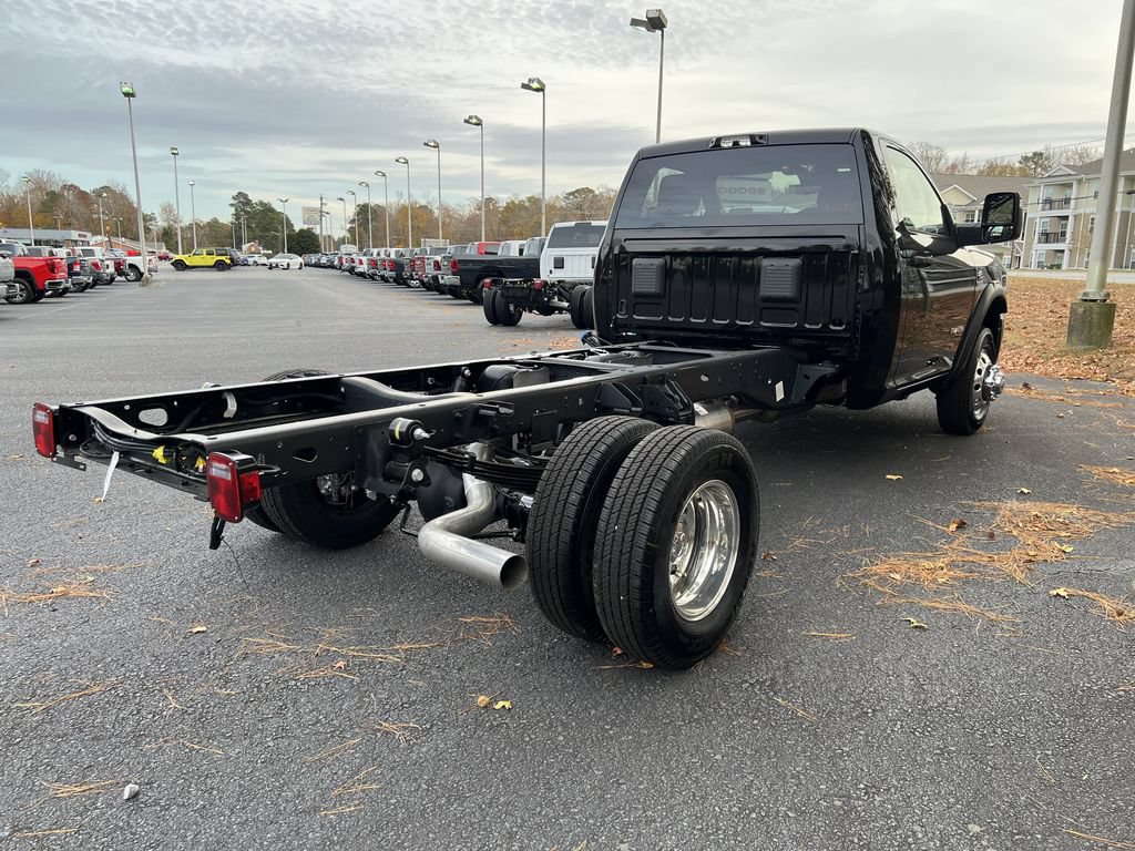 New 2026 RAM 3500 Big Horn AWD/4WD image 3
