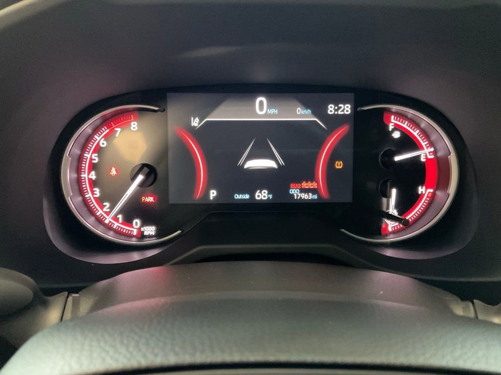 Used 2025 Toyota RAV4 LE AWD/4WD image 15