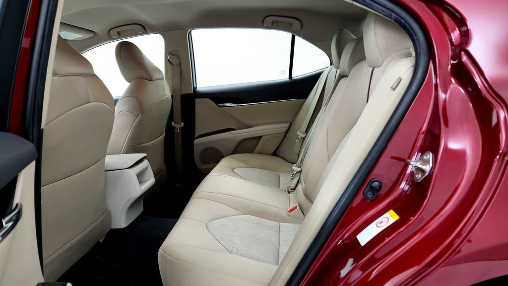 Certified 2018 Toyota Camry LE FWD image 21