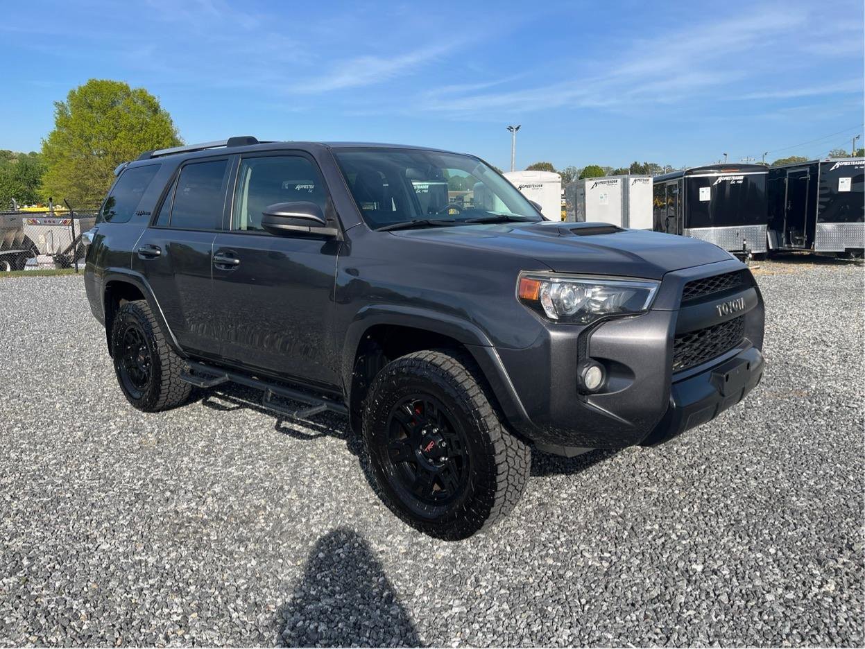 Used 2016 Toyota 4Runner TRD Pro image 3