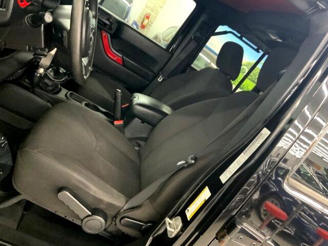 Used 2015 Jeep Wrangler Unlimited Sport image 14