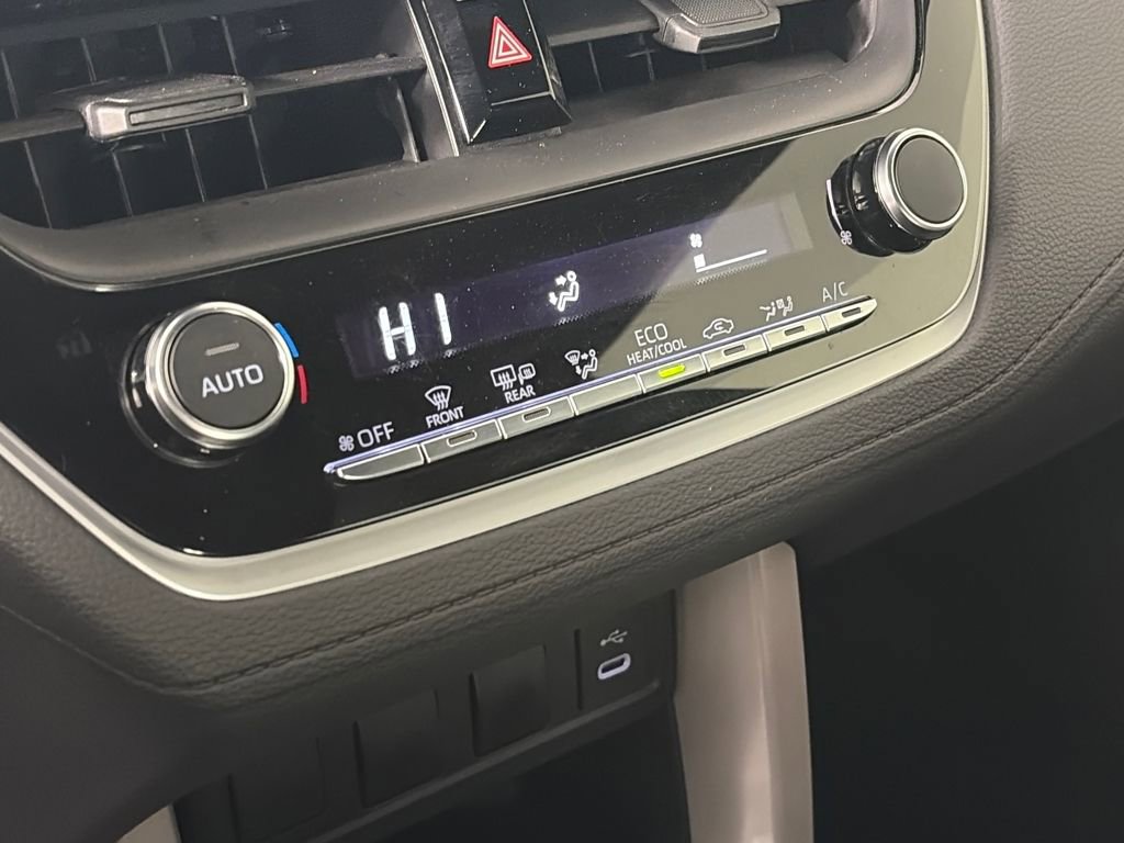 Used 2025 Toyota Corolla Cross AWD Hybrid image 21