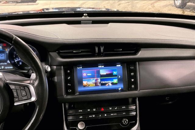 Used 2018 Jaguar XF R-Sport image 6