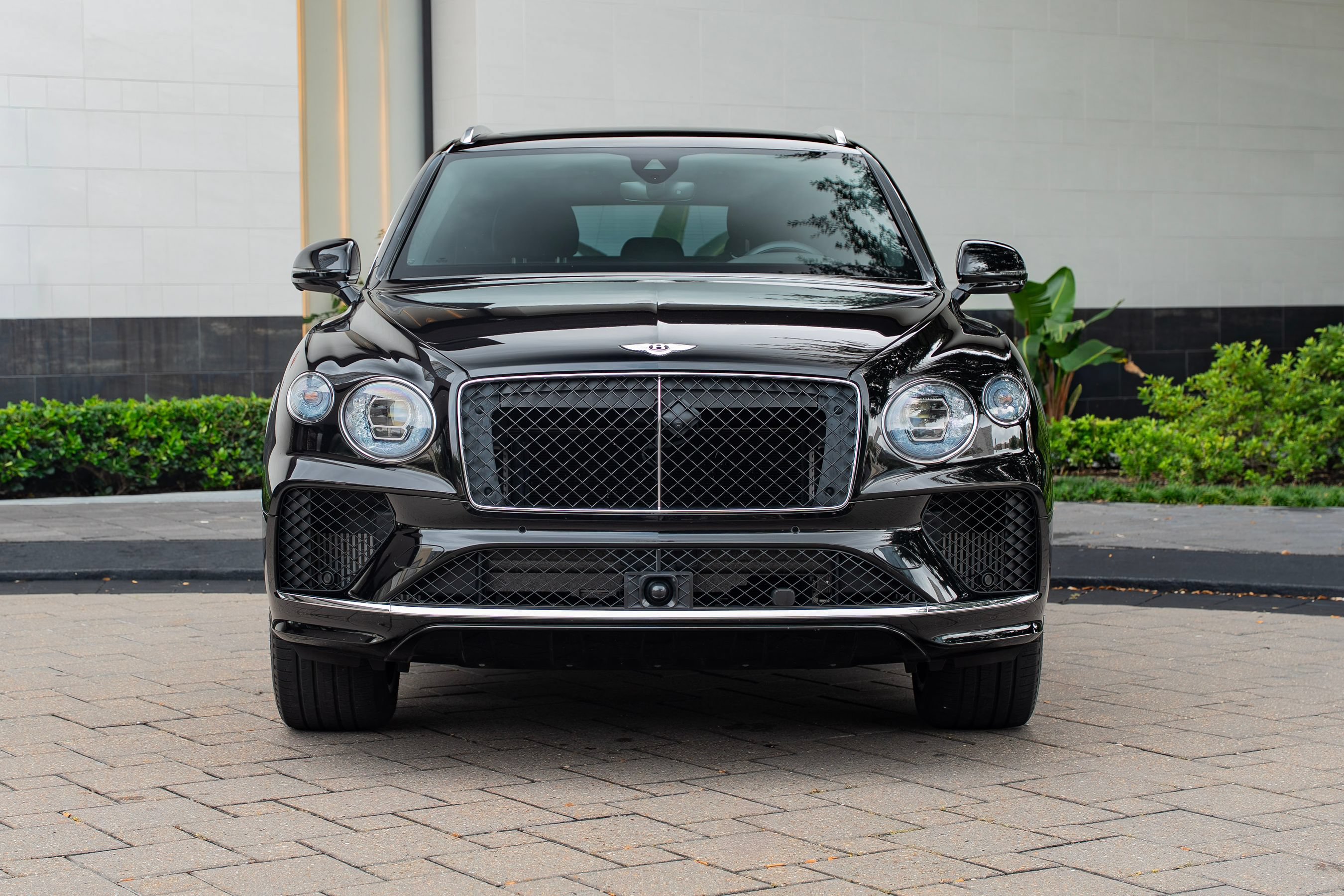 Certified 2024 Bentley Bentayga Plug-In Hybrid AWD/4WD image 12