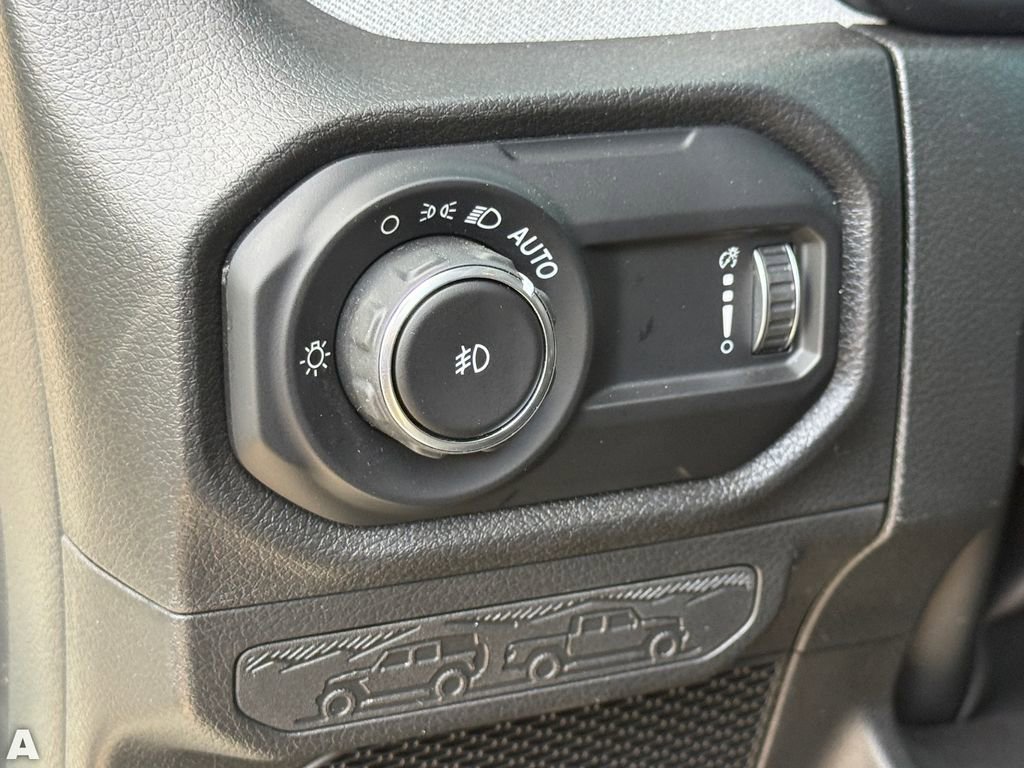 Used 2024 Jeep Wrangler Sport S image 12