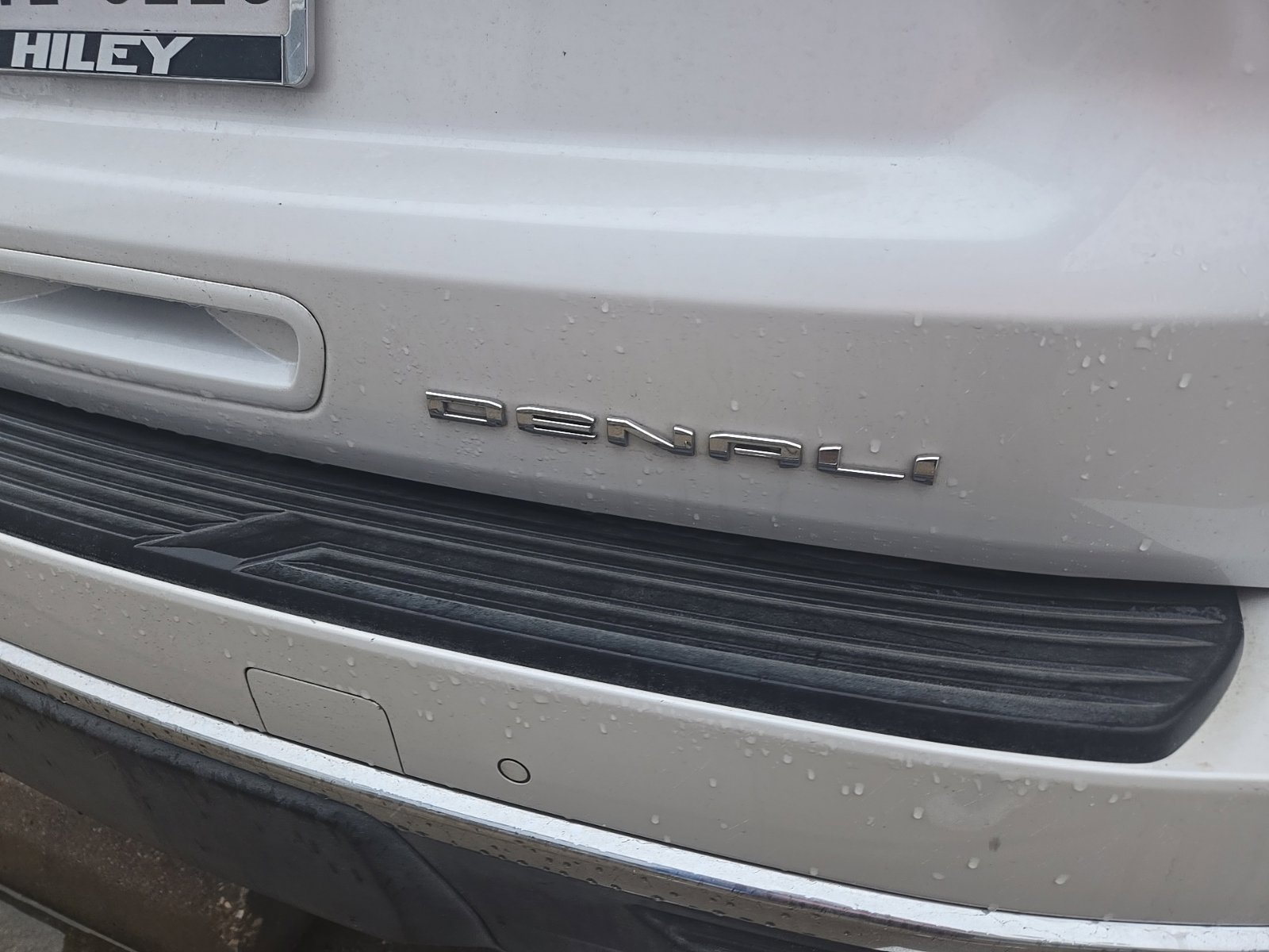 Used 2022 GMC Yukon Denali w/ Denali Ultimate Package AWD/4WD image 8