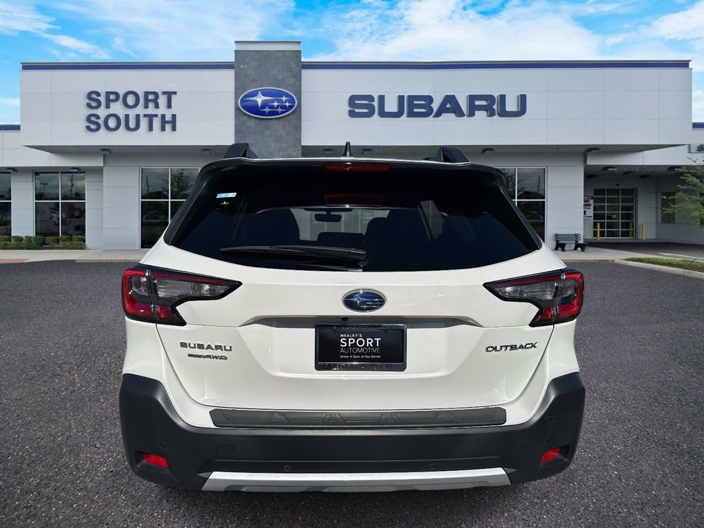 Used 2023 Subaru Outback Limited image 4