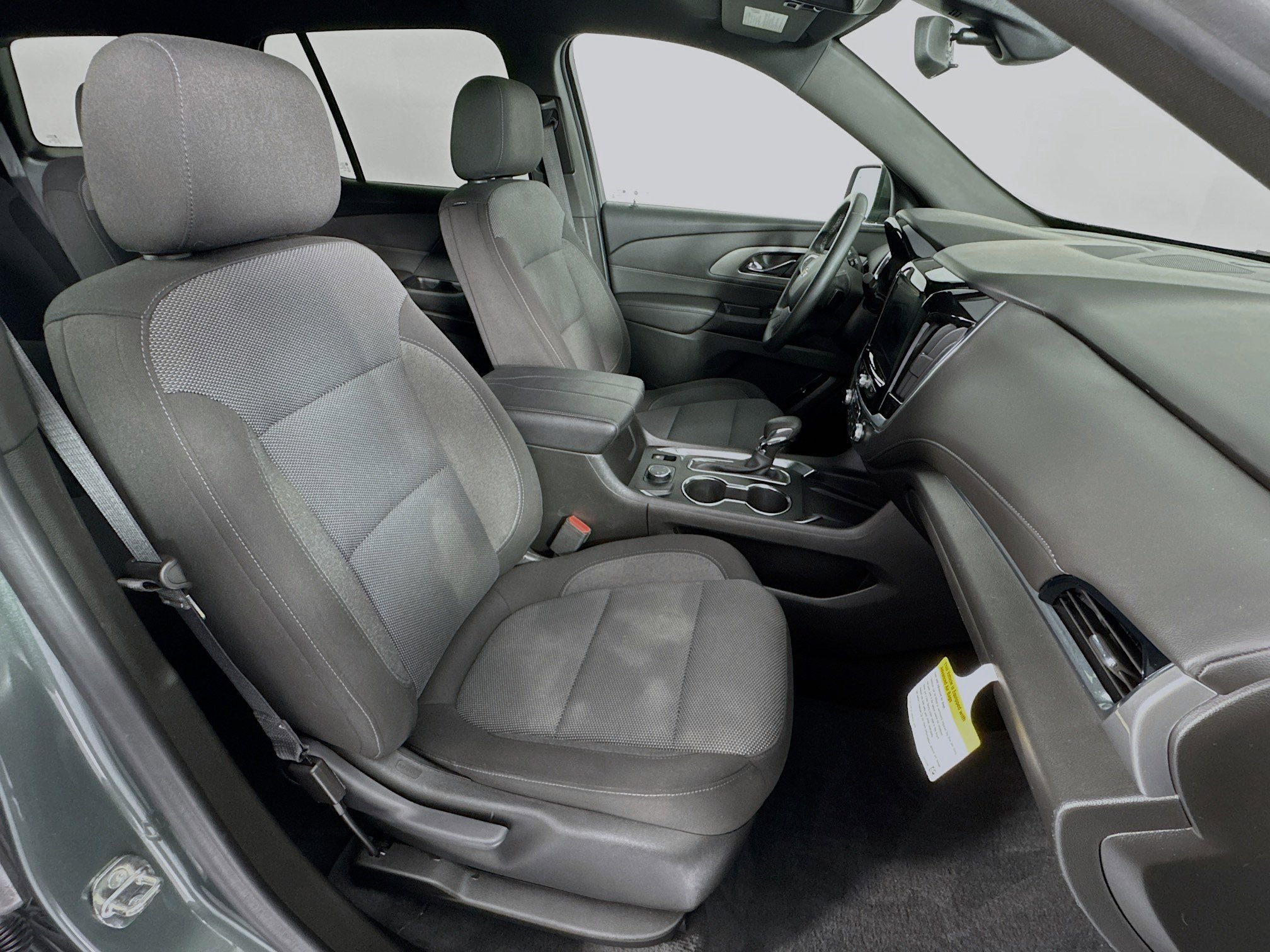 Used 2023 Chevrolet Traverse LT image 28