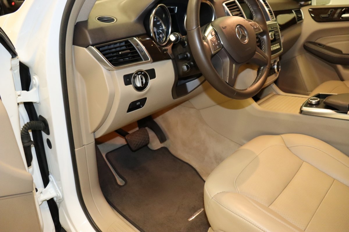 Used 2015 Mercedes-Benz ML 250 BlueTEC 4MATIC image 9