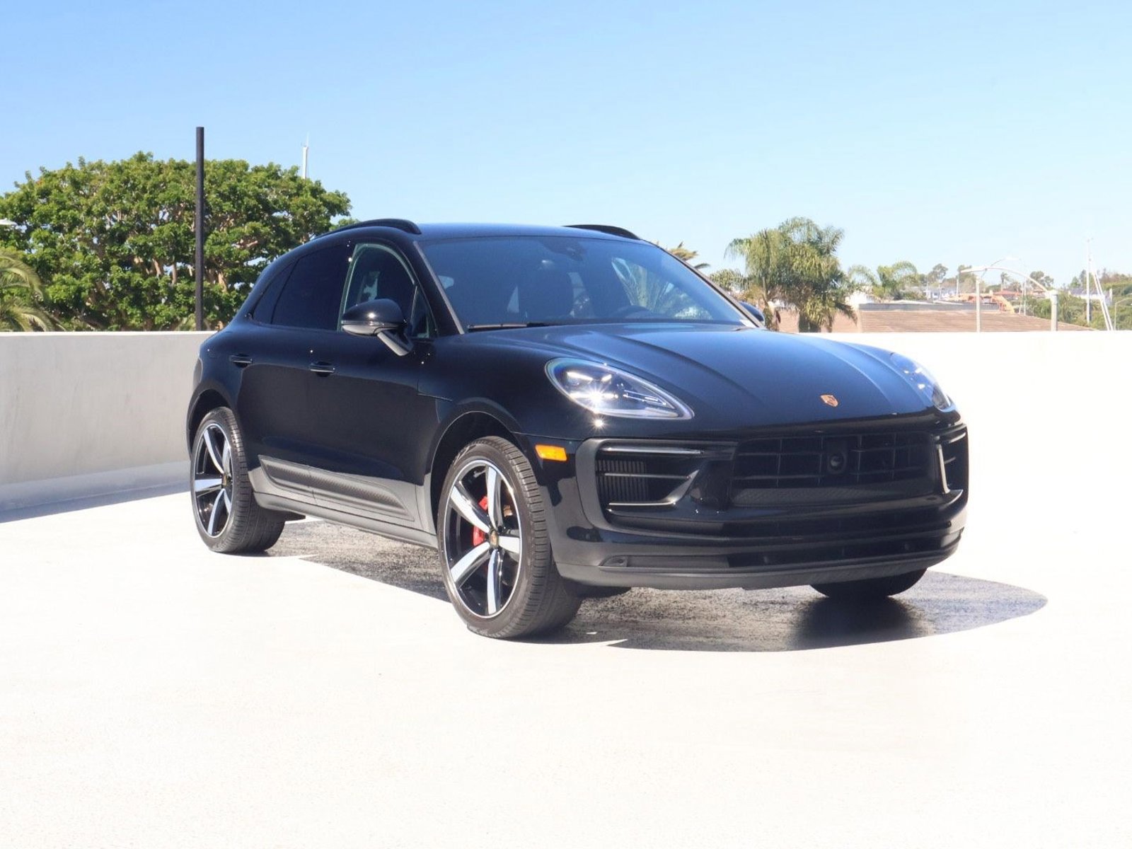 Certified 2022 Porsche Macan S image 7