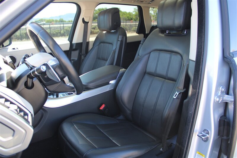 Used 2021 Land Rover Range Rover Sport HSE Silver Edition AWD/4WD image 17