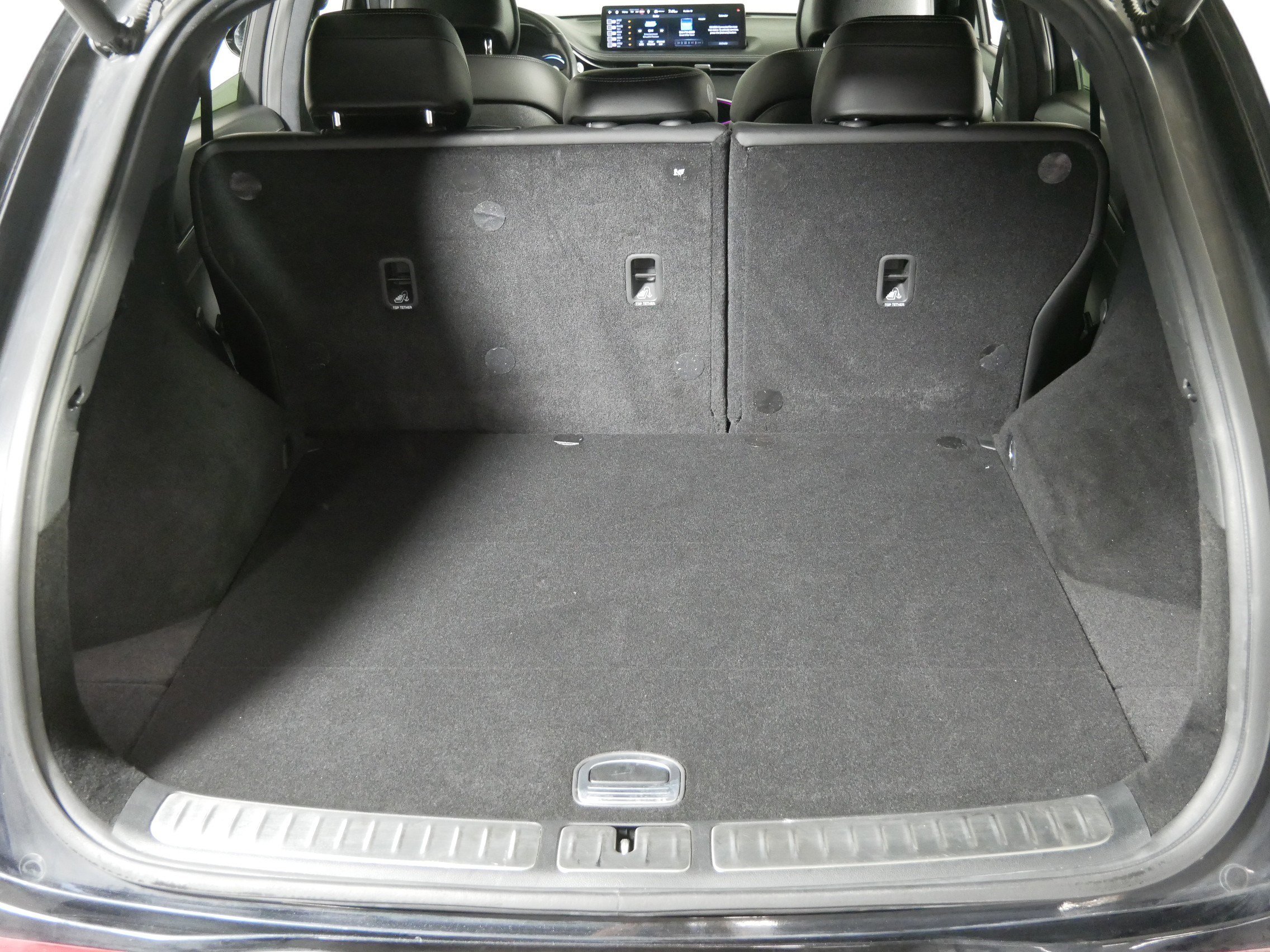 Used 2022 Genesis GV70 3.5T Sport w/ Sport Advanced Package image 18