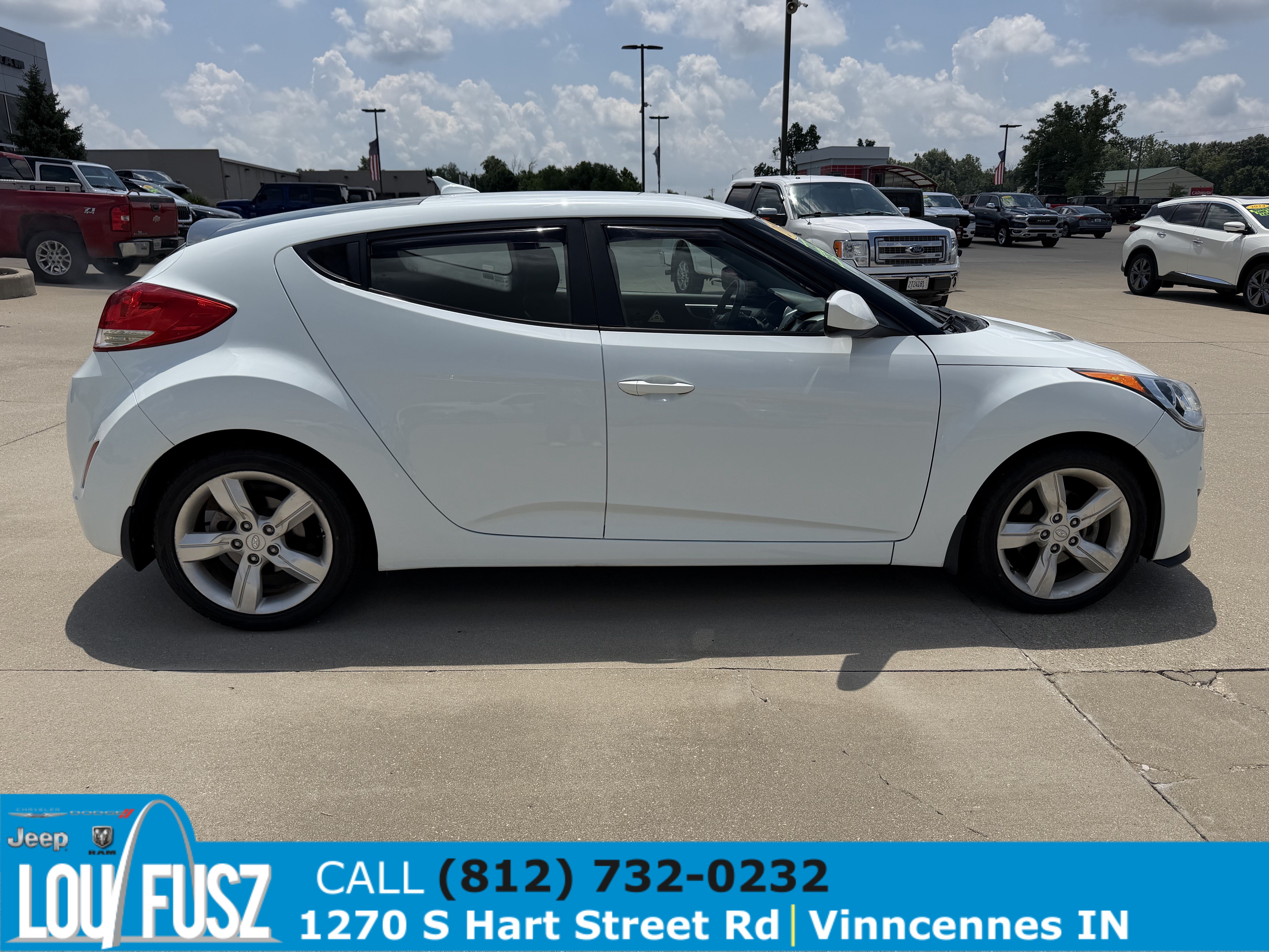 Used 2013 Hyundai Veloster FWD image 8