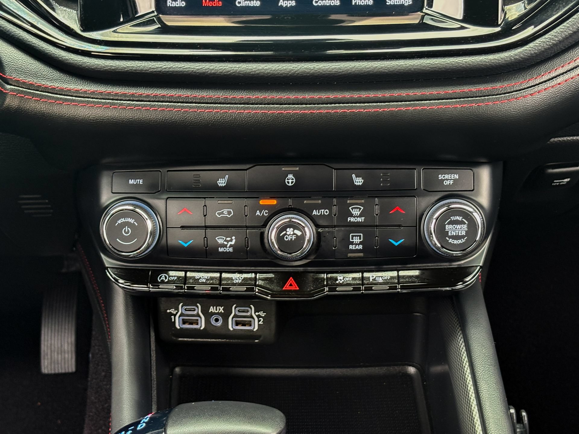 Used 2024 Dodge Durango GT AWD/4WD image 26