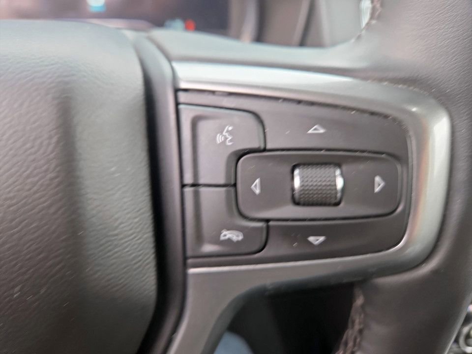 Used 2024 Chevrolet Tahoe LT w/ Luxury Package AWD/4WD image 16