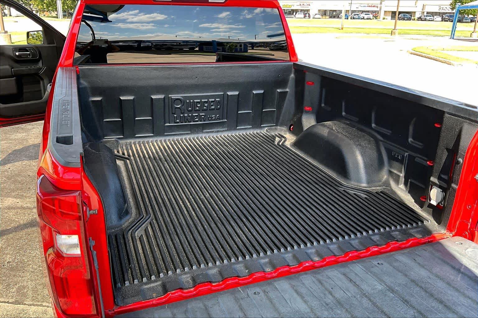 Used 2020 Chevrolet Silverado 1500 Custom w/ Custom Value Package RWD image 34
