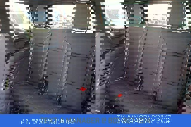 New 2026 GMC Yukon Elevation image 19