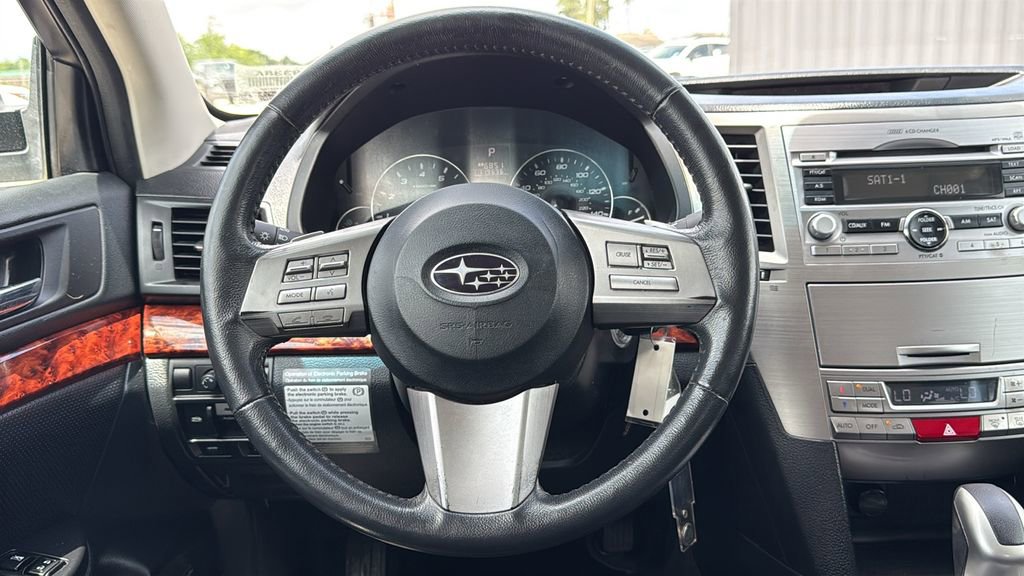 Used 2011 Subaru Legacy 2.5i Limited image 19