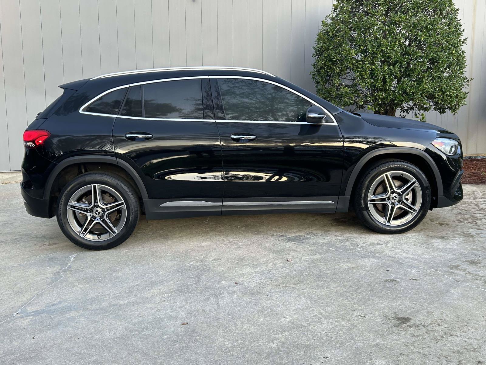 Used 2023 Mercedes-Benz GLA 250 4MATIC image 5