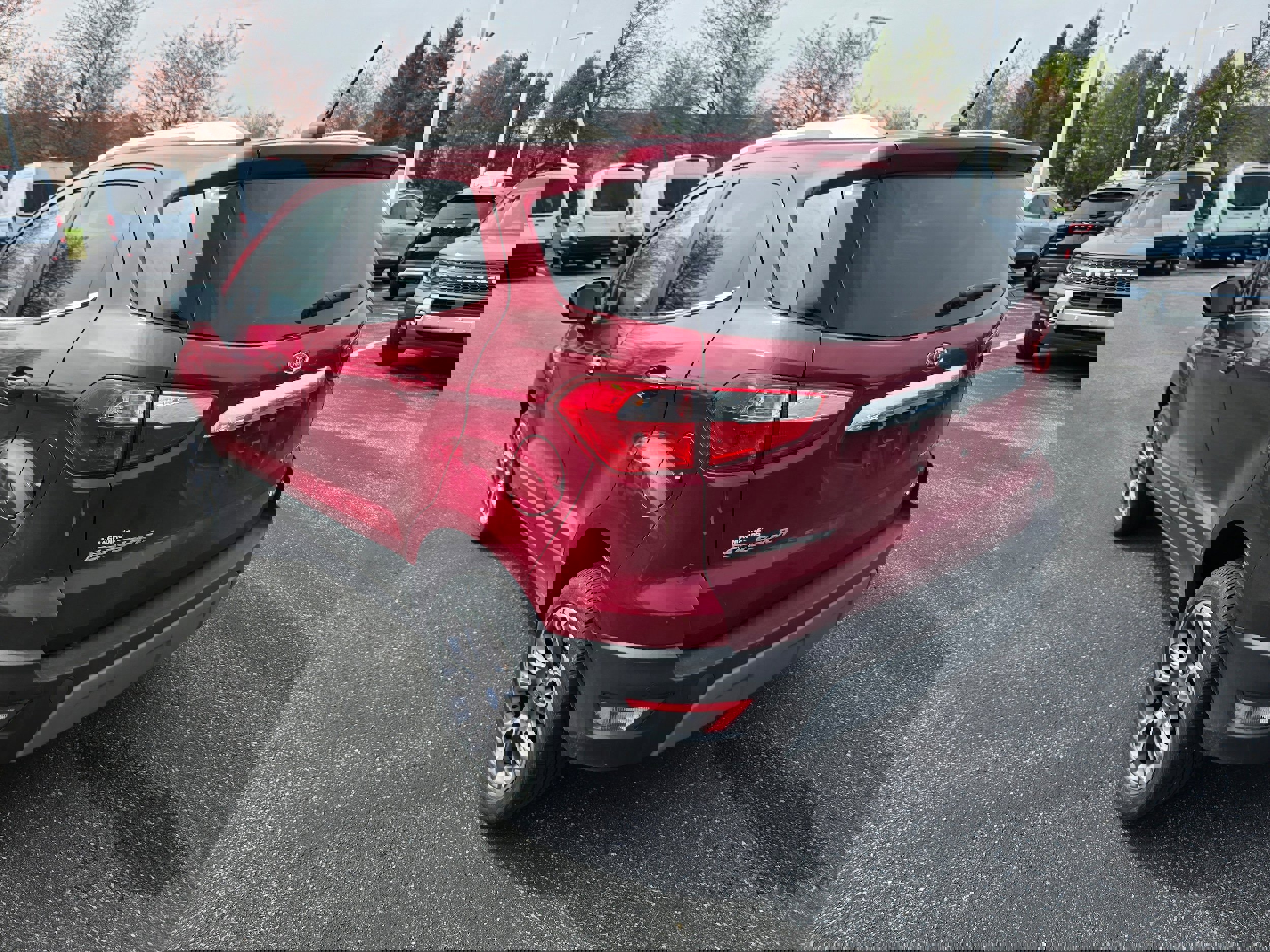 Used 2020 Ford EcoSport Titanium image 3