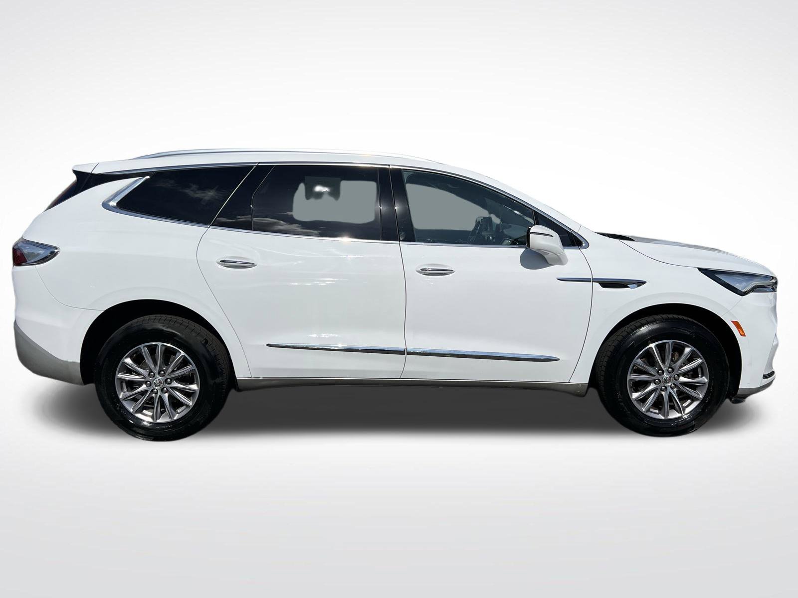 Used 2023 Buick Enclave Essence FWD image 8