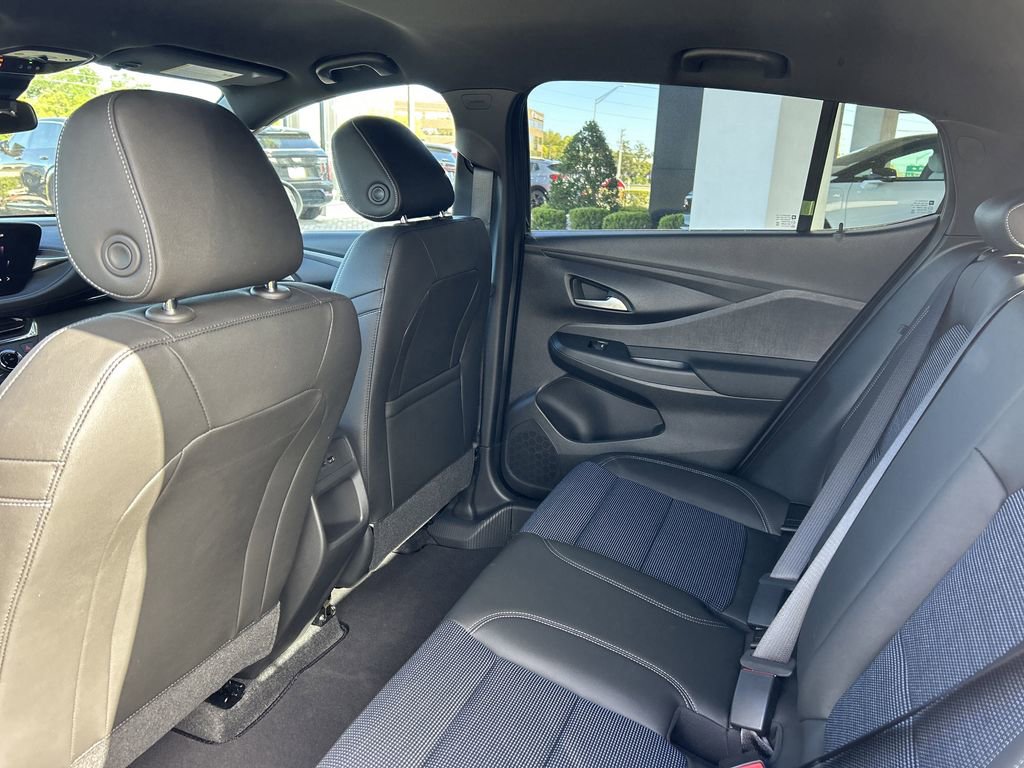 New 2026 Buick Envista Preferred image 13