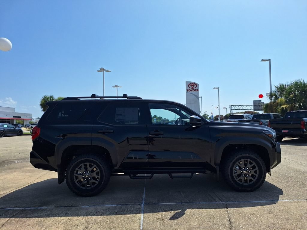 New 2026 Toyota 4Runner SR5 AWD/4WD image 4