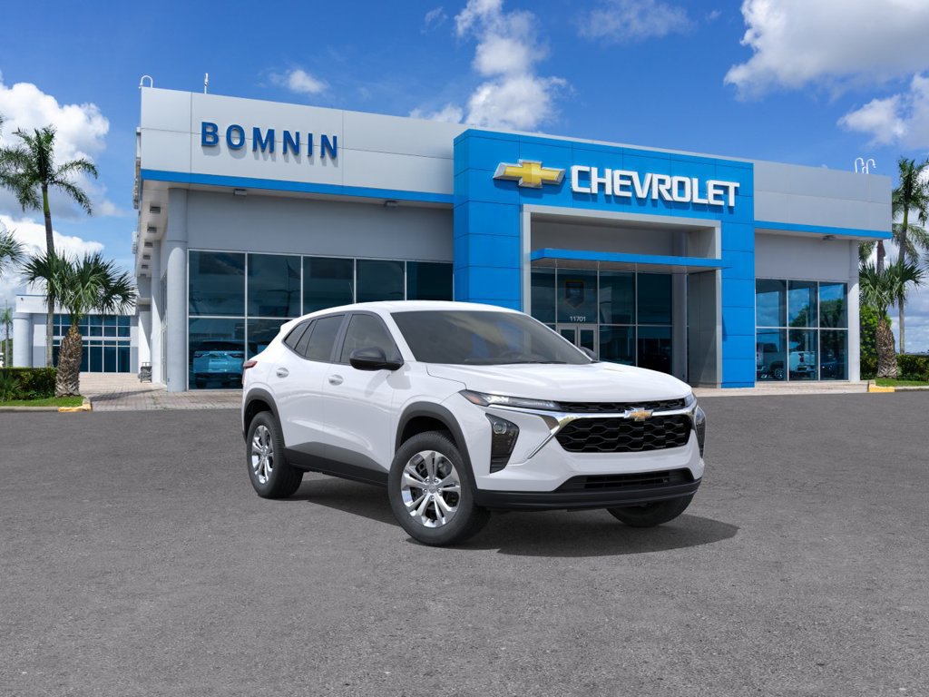 New 2026 Chevrolet Trax LS FWD image 2