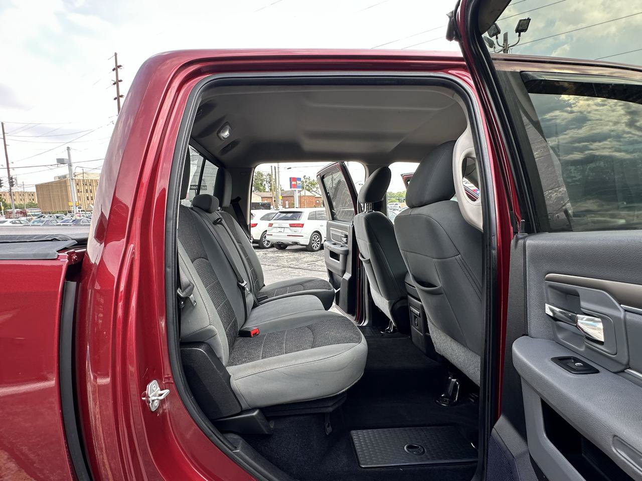 Used 2012 RAM 1500 Express RWD image 34