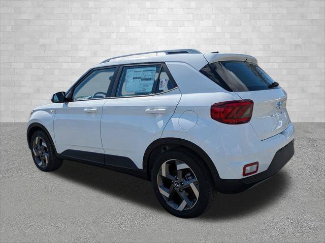 New 2026 Hyundai Venue SEL FWD image 4