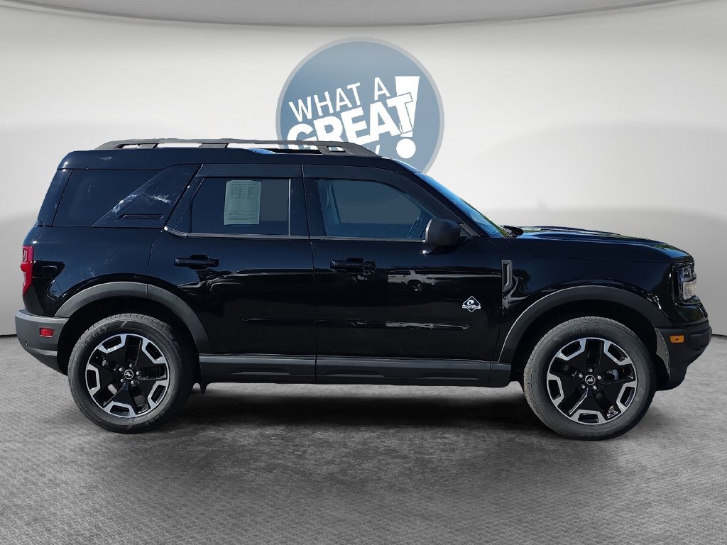 Used 2023 Ford Bronco Sport Outer Banks w/ Tech Package AWD/4WD image 2